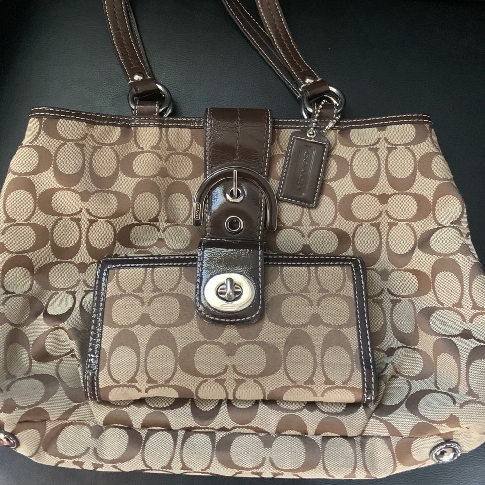 Coach Logo Purse and Wallet